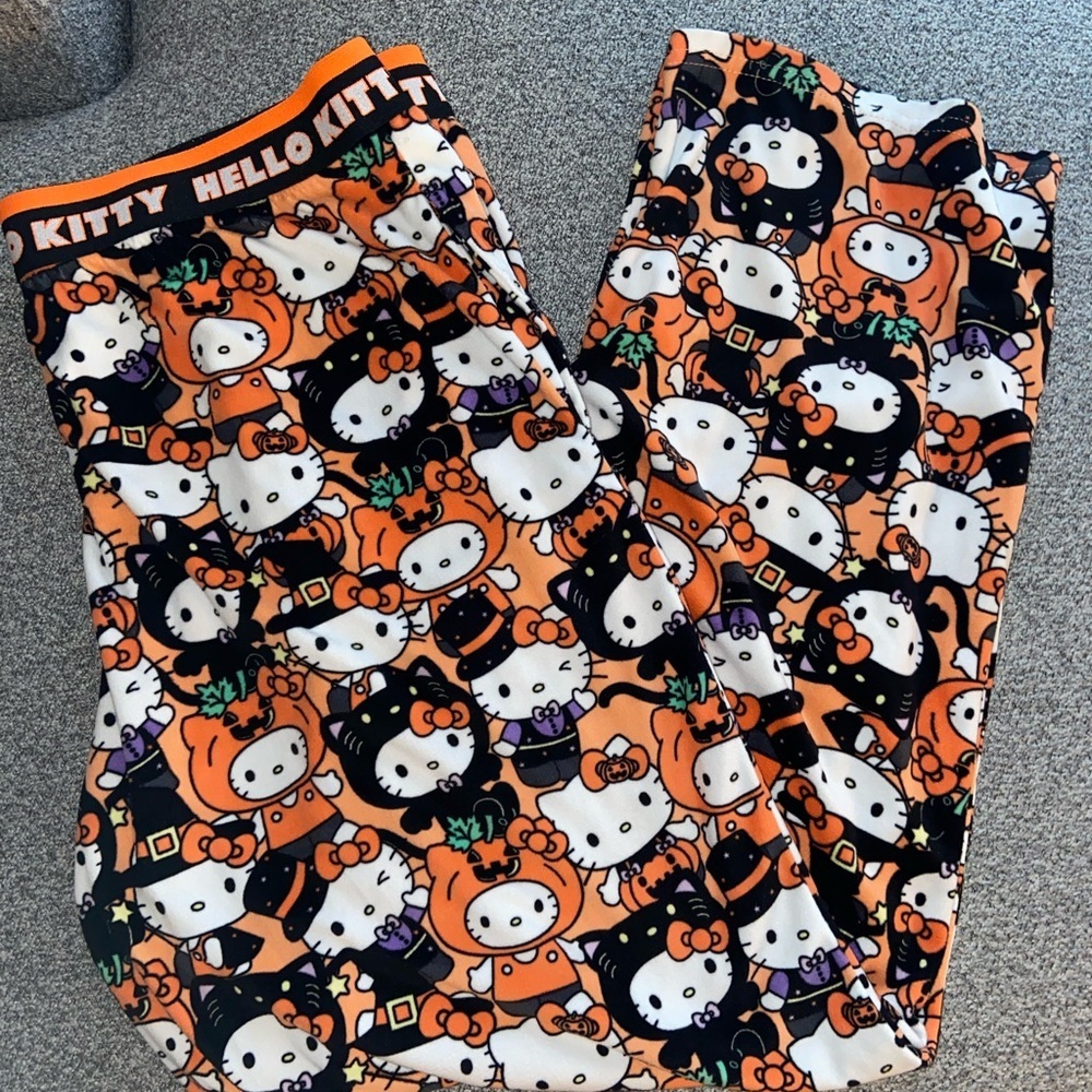 Hello Kitty Halloween Women’s XL Pajamas - Orange and Black